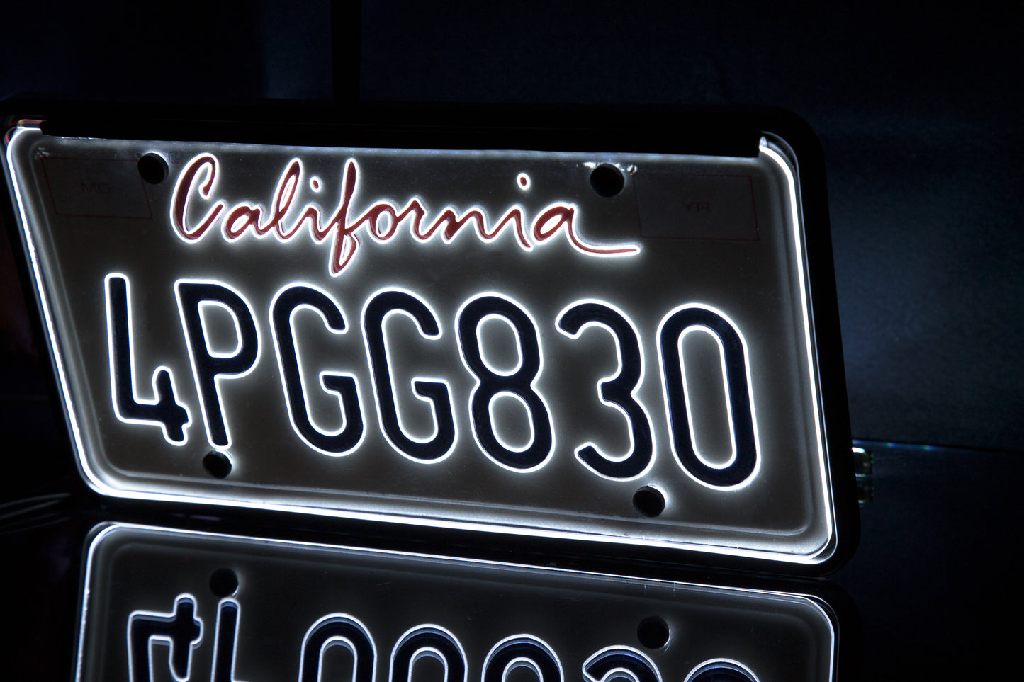 (Car) Kit 2P L.E.D license plate cover [Front & Rear Cover]